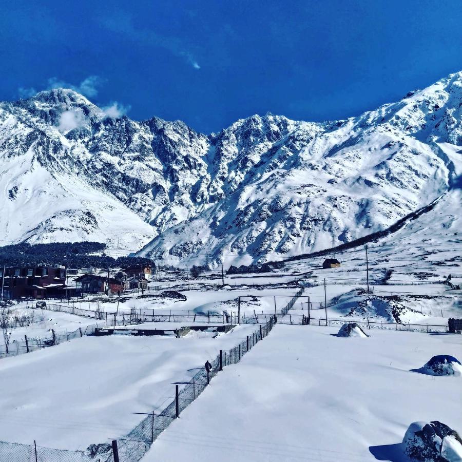 Hotel Diamond Kazbegi Exterior photo